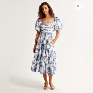 Size small Emerson Poplin dress. Abercrombie & Fitch. Worn once. 1 month old.
